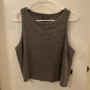 Heather gray cropped muscle tank